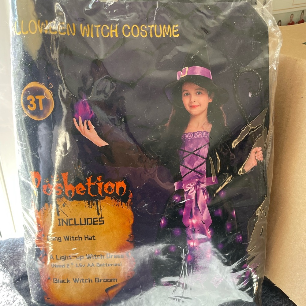 New Purple Witch Costume with LED Lights 3T - Picture 4 of 4